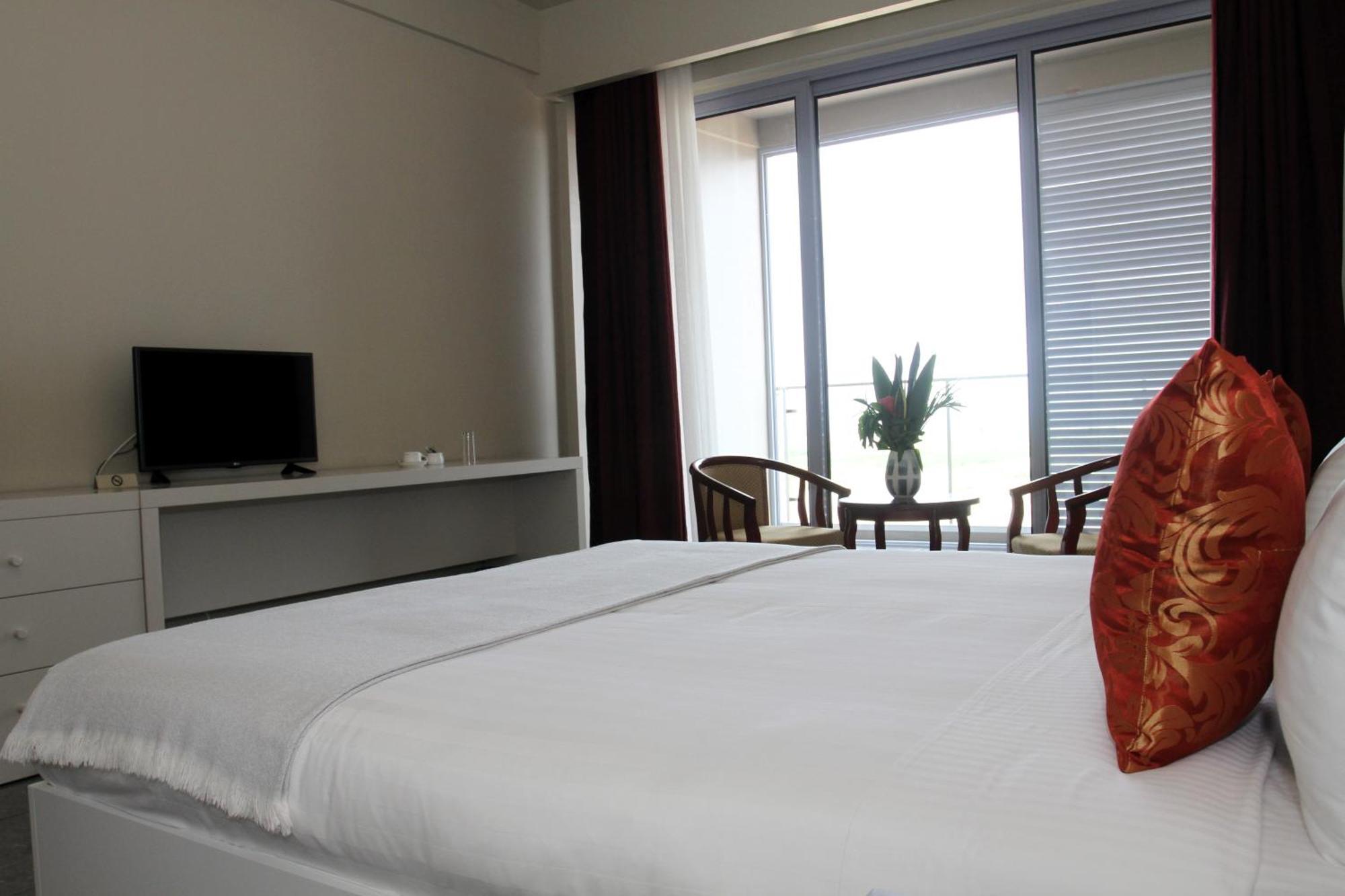 Flow Hotel Benguela Exterior photo